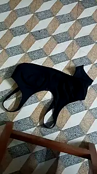 Snapshot of heartbroke13 chatting on 11, 2, 2025 heartbroke13 online show from 11, 2, 2025