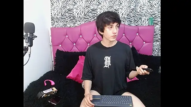 Robinviollet online show from 11, 1, 2026