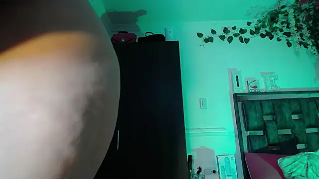 emma hoot1 online show from 12, 9, 2025