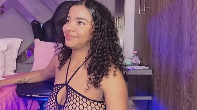 Iris hott1 online show from 14, 12, 2024