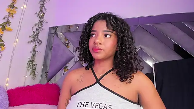 Iris hott1 online show from 27, 12, 2024