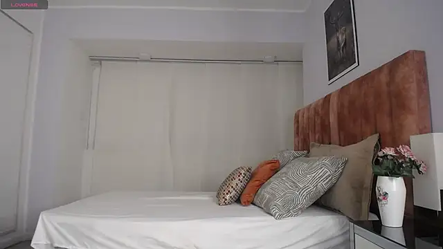 genesis moretz online show from 12, 12, 2024