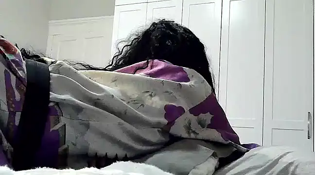 CaramelDipper online show from 2, 3, 2025