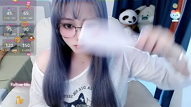 Snapshot of Sweet-18wanwan chatting on 1, 12, 2024 Sweet-18wanwan online show from 1, 12, 2024