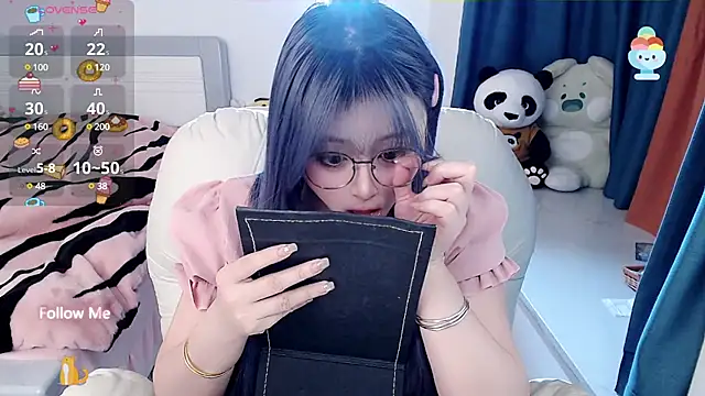 Snapshot of Sweet-18wanwan chatting on 10, 1, 2025 Sweet-18wanwan online show from 10, 1, 2025