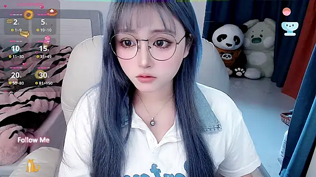 Snapshot of Sweet-18wanwan chatting on 12, 1, 2025 Sweet-18wanwan online show from 12, 1, 2025