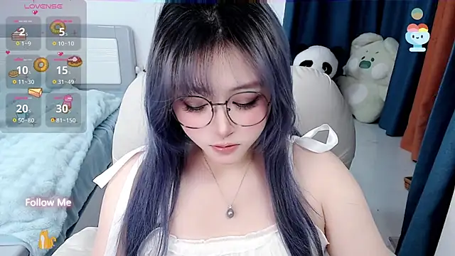 Snapshot of Sweet-18wanwan chatting on 21, 2, 2025 Sweet-18wanwan online show from 21, 2, 2025