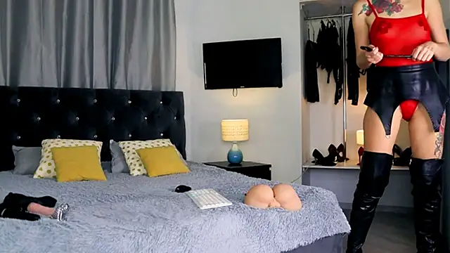 Snapshot of InvitingTina chatting on 11, 11, 2025 InvitingTina online show from 11, 11, 2025