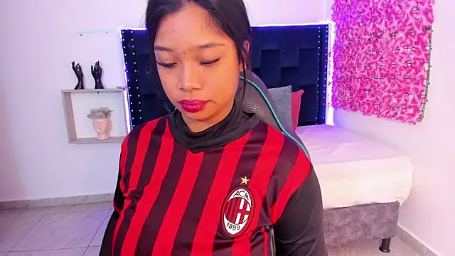 SaraApril 1 online show from 23, 10, 2025