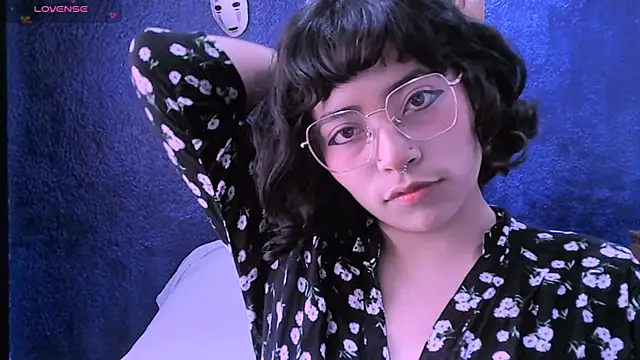 Snapshot of NinaYellow chatting on 17, 1, 2025 NinaYellow online show from 17, 1, 2025