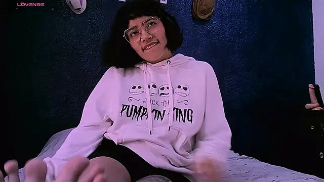 Snapshot of NinaYellow chatting on 21, 1, 2025 NinaYellow online show from 21, 1, 2025