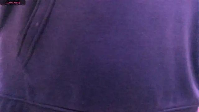 Snapshot of NinaYellow chatting on 12, 9, 2025 NinaYellow online show from 12, 9, 2025