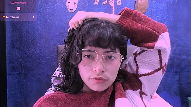 Snapshot of NinaYellow chatting on 13, 10, 2025 NinaYellow online show from 13, 10, 2025