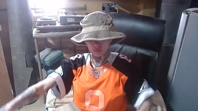 bad couple sex online show from 7, 10, 2025