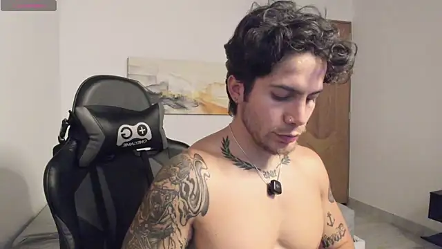 Snapshot of LucianSinclair chatting on 21, 5, 2026 LucianSinclair online show from 21, 5, 2026