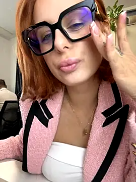 Hii Lolla online show from 26, 9, 2025