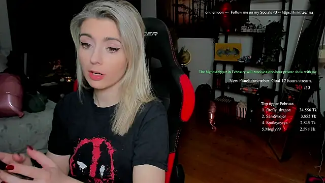 Snapshot of Lisaonthemoon chatting on 15, 2, 2026 Lisaonthemoon online show from 15, 2, 2026