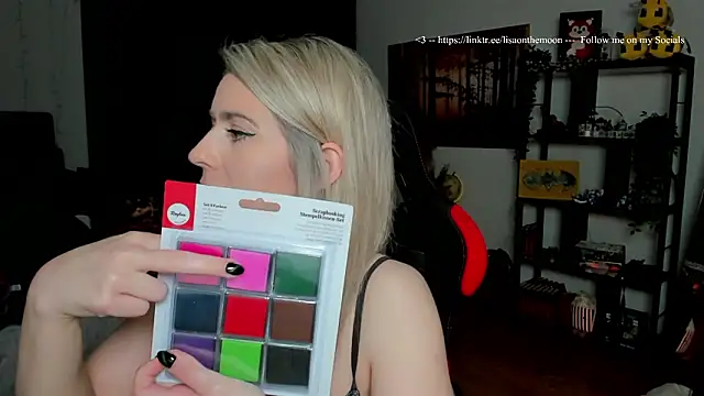 Snapshot of Lisaonthemoon chatting on 25, 2, 2026 Lisaonthemoon online show from 25, 2, 2026