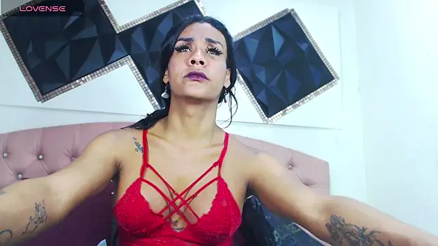 andrea safeira doll online show from 28, 1, 2025