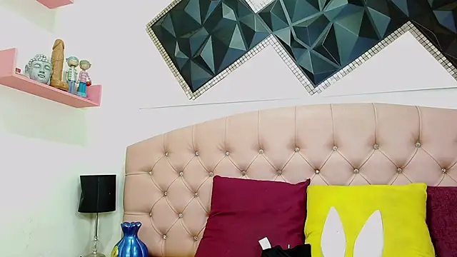 andrea safeira doll online show from 12, 2, 2026