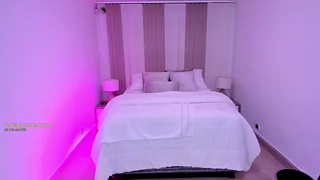 Leah Grey online show from 13, 11, 2025