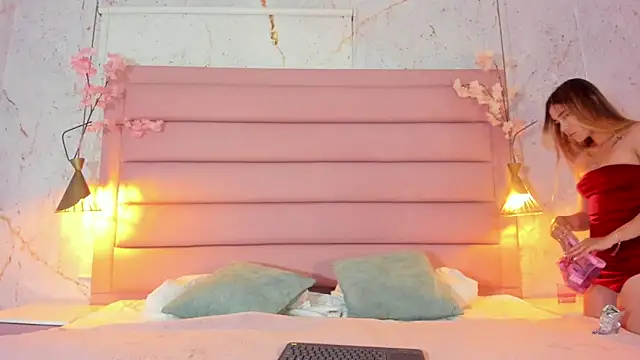 Lezy  online show from 15, 10, 2025