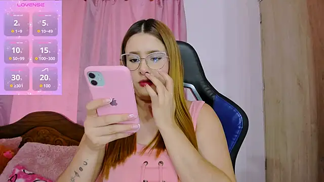 ParisShayk online show from 4, 2, 2025