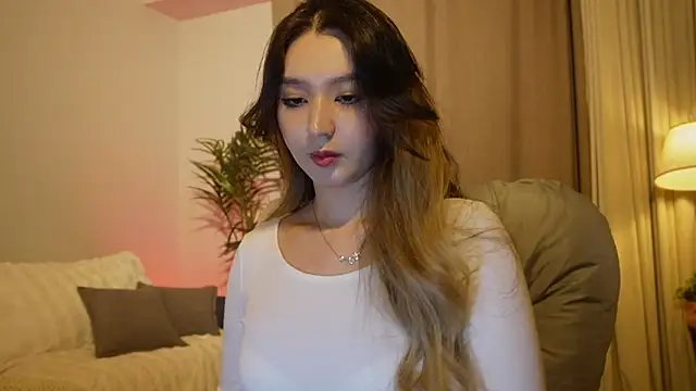 Snapshot of Sarasuo1 chatting on 18, 9, 2025 Sarasuo1 online show from 18, 9, 2025