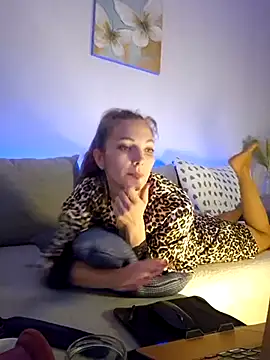 Naughty Mari online show from 6, 3, 2025