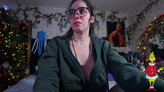 Elizabeth77  online show from 23, 12, 2024