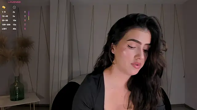 PaulinaSantos  online show from 4, 4, 2026