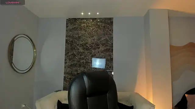 PaulinaSantos  online show from 27, 5, 2026