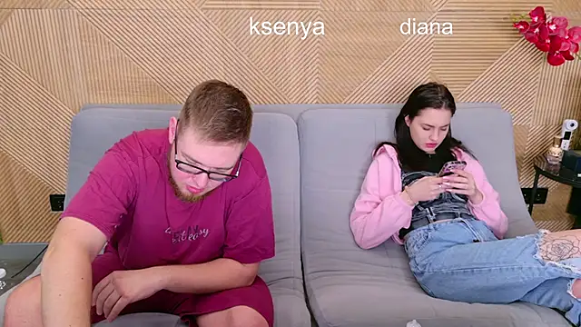 Ksenny online show from 4, 4, 2026