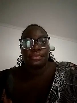 Snapshot of Toomuch_Squirt chatting on 6, 3, 2025 Toomuch Squirt online show from 6, 3, 2025