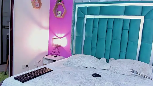 LORENSCOLLINS online show from 14, 2, 2026