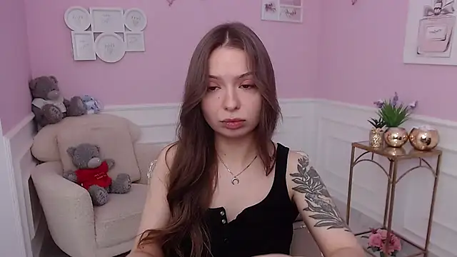 LucySkilar online show from 26, 10, 2025