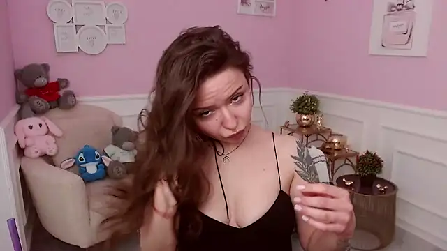 LucySkilar online show from 27, 3, 2026