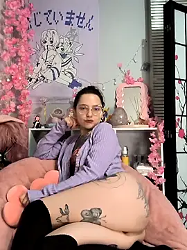 Snapshot of mamiedonuts chatting on 4, 3, 2025 mamiedonuts online show from 4, 3, 2025