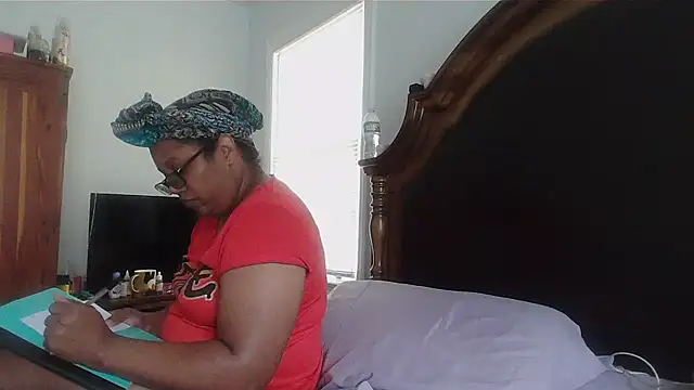 ebonyred online show from 10, 10, 2025