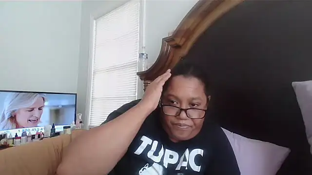 Snapshot of ebonyred chatting on 13, 2, 2026 ebonyred online show from 13, 2, 2026