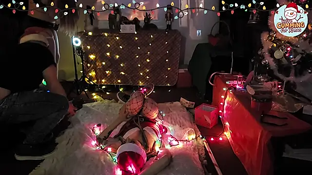 Snapshot of tayshie chatting on 24, 12, 2024 tayshie online show from 24, 12, 2024