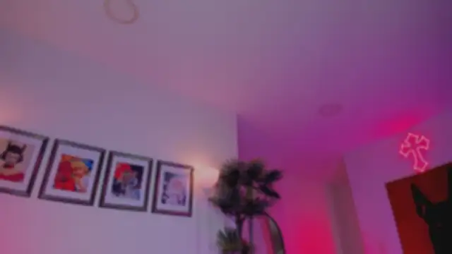 Taylor  foxxx online show from 17, 1, 2026