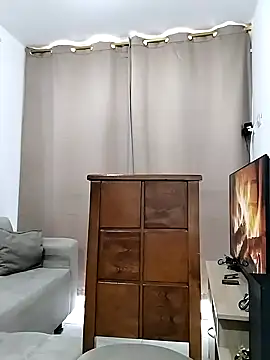 Danzel1105 online show from 2, 2, 2025