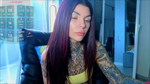 Snapshot of tattooedBabyy chatting on 4, 5, 2026 tattooedBabyy online show from 4, 5, 2026