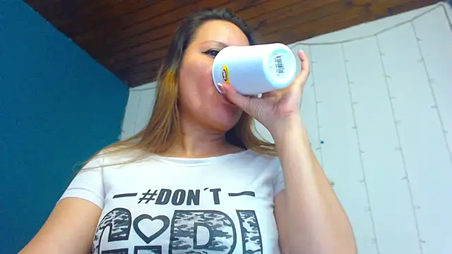 camila delarosa online show from 16, 1, 2025