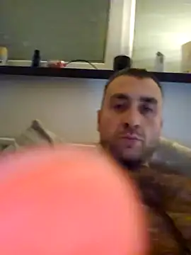 Snapshot of TIGERRR86 chatting on 6, 1, 2025 TIGERRR86 online show from 6, 1, 2025