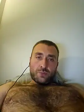 Snapshot of TIGERRR86 chatting on 11, 9, 2025 TIGERRR86 online show from 11, 9, 2025