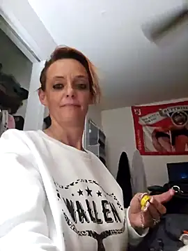 Dixiefaye Pika online show from 25, 2, 2025