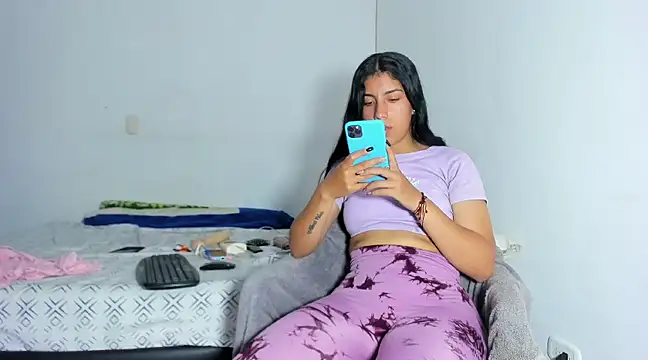 skinnyanai2 online show from 18, 12, 2024