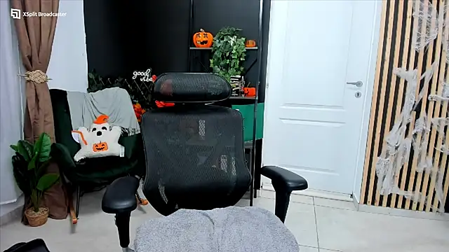 fireflowers  online show from 28, 10, 2025